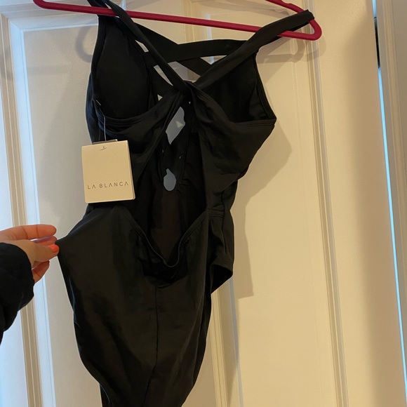 Lace Front Black One Piece La Blanca Low Cut - Picture 4 of 10